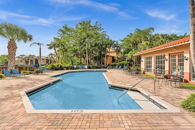 10765 Cleary Boulevard 104, Plantation, FL 33324