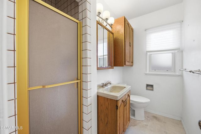 20645 Runnymede Street, Winnetka, CA 91306