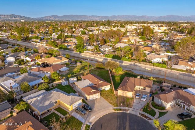 20645 Runnymede Street, Winnetka, CA 91306