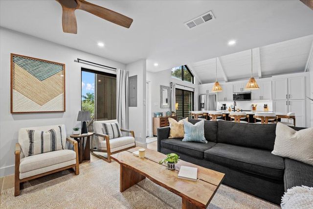 1605 Us-1 1f, Jupiter, FL 33477