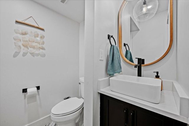 1605 Us-1 1f, Jupiter, FL 33477