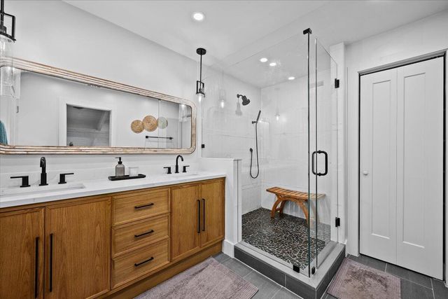 1605 Us-1 1f, Jupiter, FL 33477