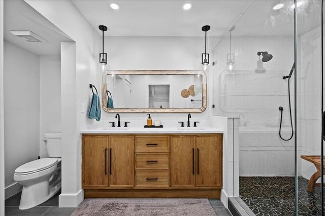 1605 Us-1 1f, Jupiter, FL 33477