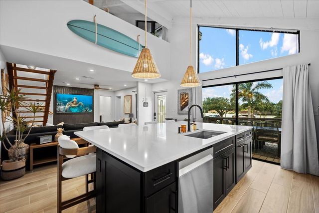 1605 Us-1 1f, Jupiter, FL 33477