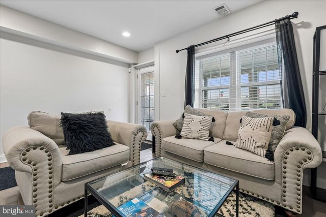 639 OLD ELM ST, Conshohocken, PA 19428