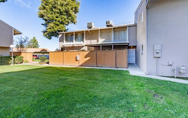 6646 N 3rd Street, Fresno, CA 93710