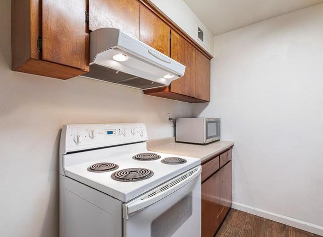 6646 N 3rd Street, Fresno, CA 93710