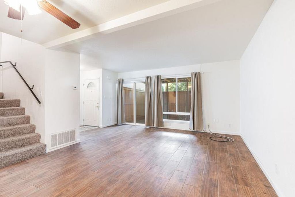 Image 4 of property listing at 6646 N 3rd Street, Fresno, CA 93710