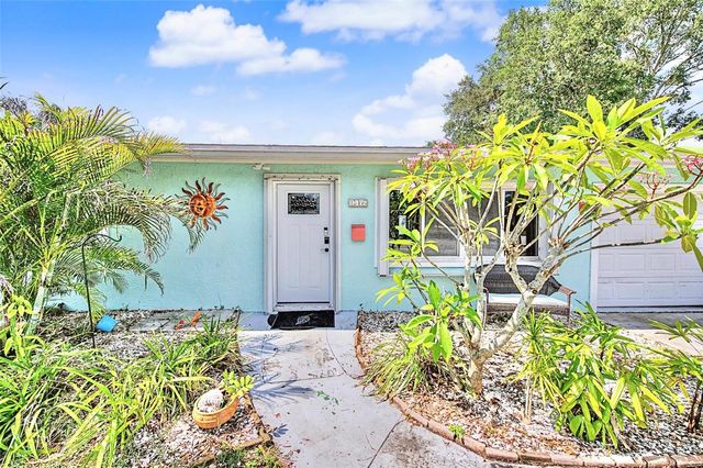 9472 TREASURE LANE NE, St Petersburg, FL 33702