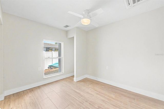 9472 TREASURE LANE NE, St Petersburg, FL 33702