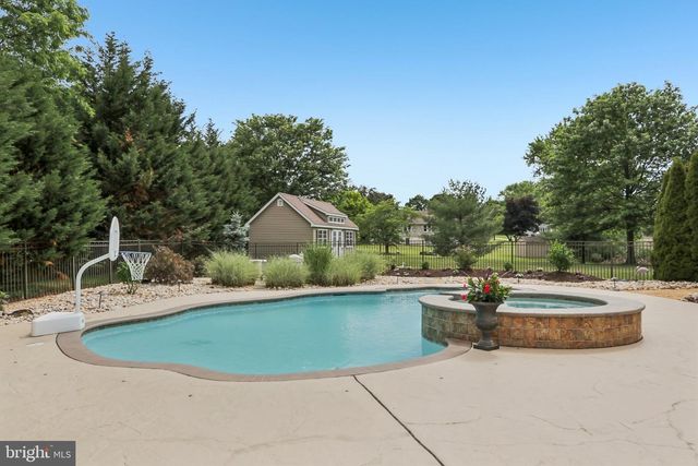 510 HIDDEN LN, Gilbertsville, PA 19525