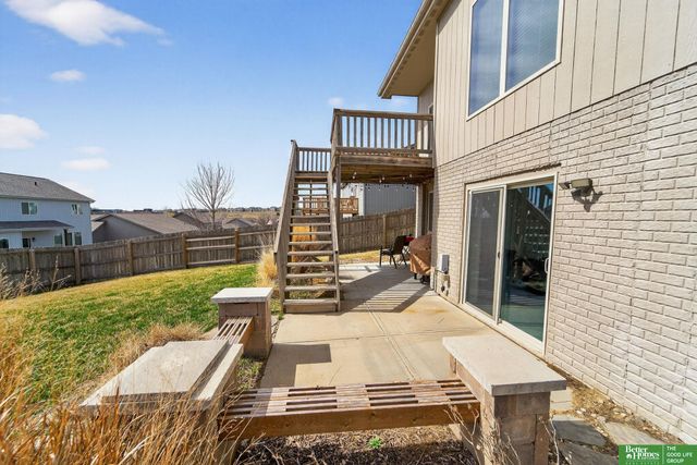 18807 Cottonwood Street, Omaha, NE 68136