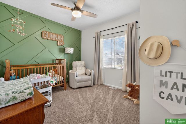 18807 Cottonwood Street, Omaha, NE 68136