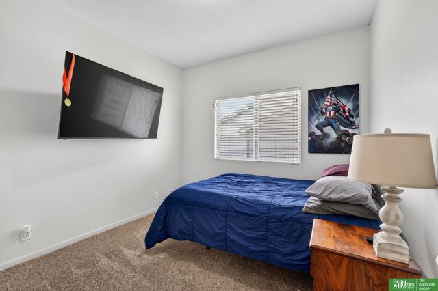 18807 Cottonwood Street, Omaha, NE 68136