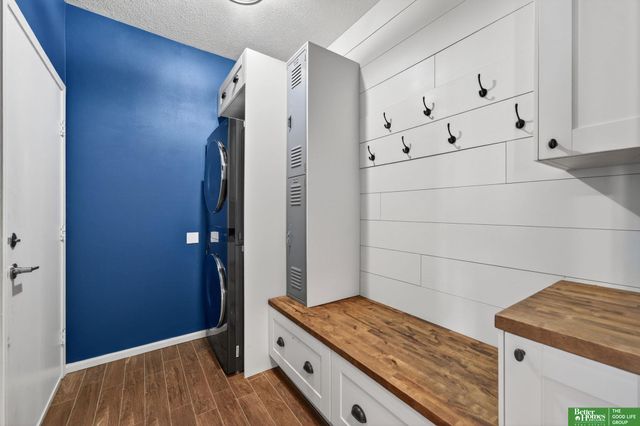 18807 Cottonwood Street, Omaha, NE 68136