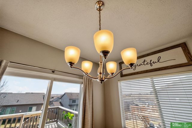 18807 Cottonwood Street, Omaha, NE 68136