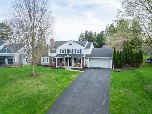 75 Pickwick Drive, Pittsford, NY 14618