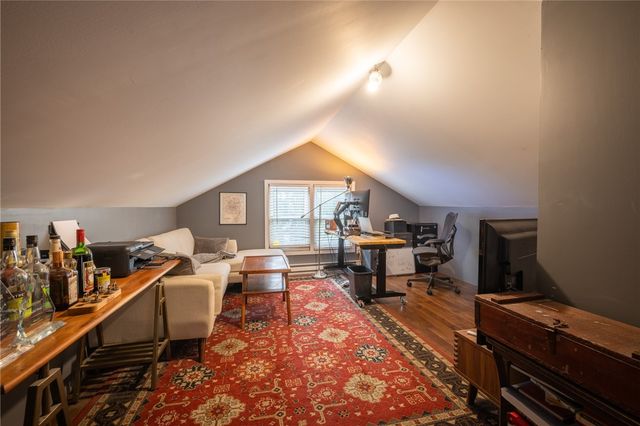 75 Pickwick Drive, Pittsford, NY 14618