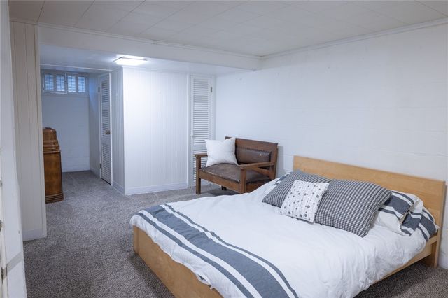 75 Pickwick Drive, Pittsford, NY 14618