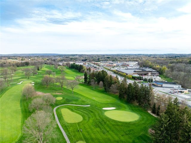 75 Pickwick Drive, Pittsford, NY 14618