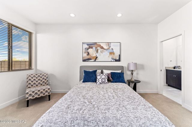 1208 E Liggins Street, Tucson, AZ 85713