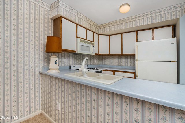 1130 Spearhead Drive, Glenville, NY 12302