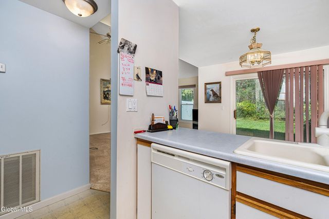 1130 Spearhead Drive, Glenville, NY 12302