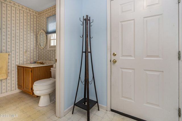 1130 Spearhead Drive, Glenville, NY 12302