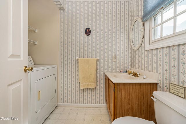 1130 Spearhead Drive, Glenville, NY 12302