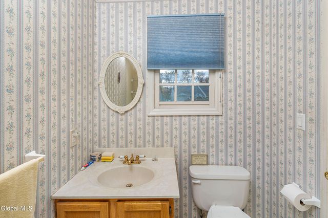 1130 Spearhead Drive, Glenville, NY 12302