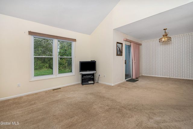 1130 Spearhead Drive, Glenville, NY 12302