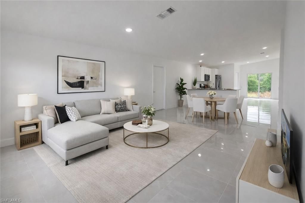 2905 26th ST W, LEHIGH ACRES, FL 33971 — photo 2