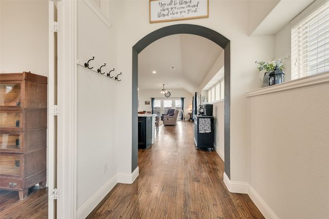 548 Hay Meadow Drive, Waxahachie, TX 75165