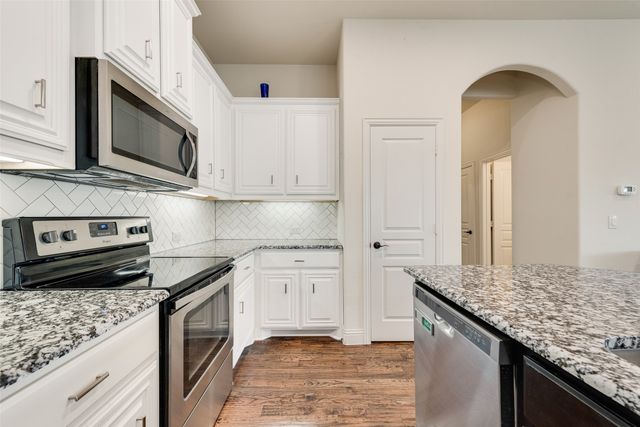 548 Hay Meadow Drive, Waxahachie, TX 75165