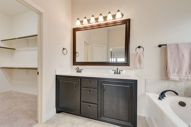 548 Hay Meadow Drive, Waxahachie, TX 75165