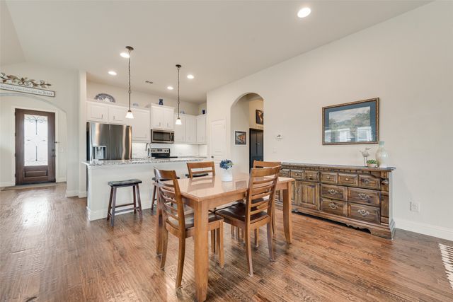 548 Hay Meadow Drive, Waxahachie, TX 75165