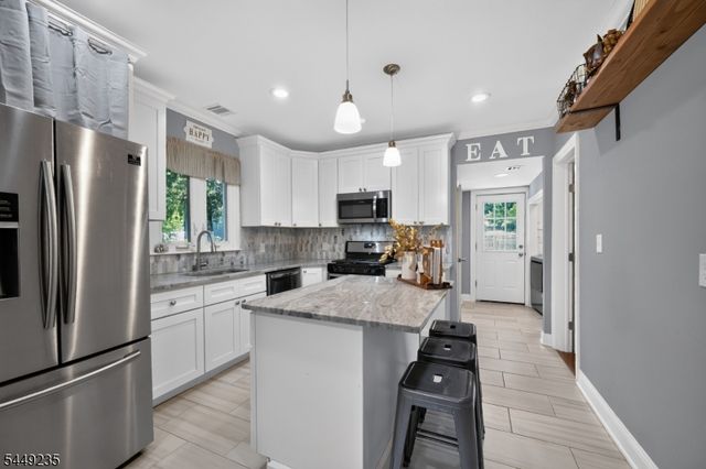 40 John Wilton St, Franklin Boro, NJ 07416