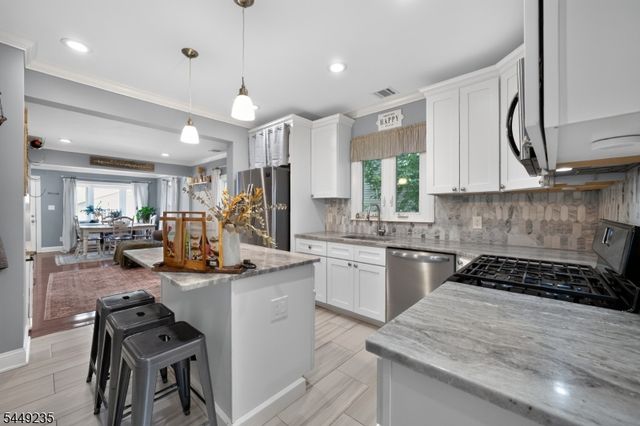 40 John Wilton St, Franklin Boro, NJ 07416