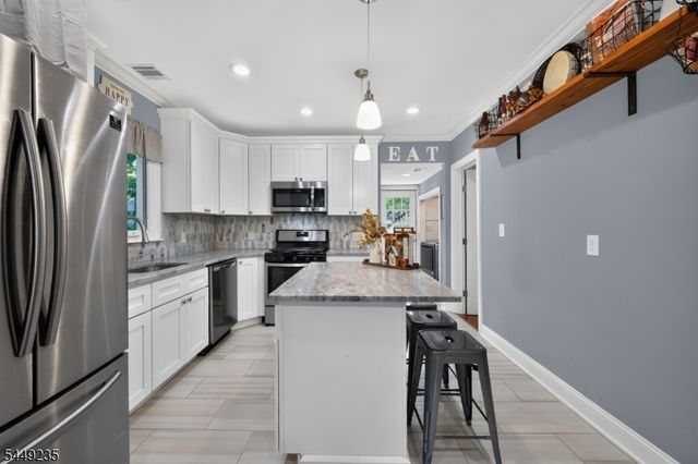 40 John Wilton St, Franklin Boro, NJ 07416