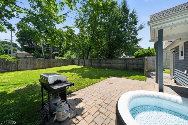 40 John Wilton St, Franklin Boro, NJ 07416