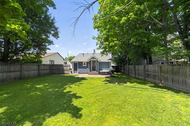 40 John Wilton St, Franklin Boro, NJ 07416
