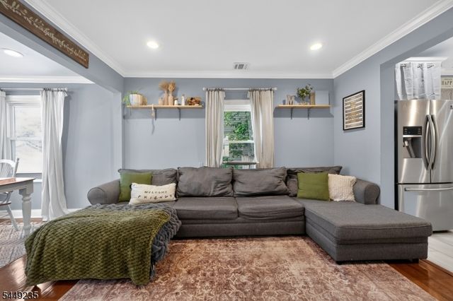 40 John Wilton St, Franklin Boro, NJ 07416