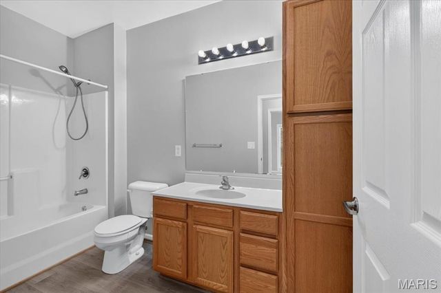 31 Kassebaum Lane 203, St Louis, MO 63129