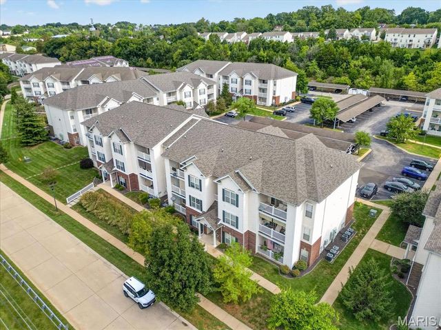 31 Kassebaum Lane 203, St Louis, MO 63129