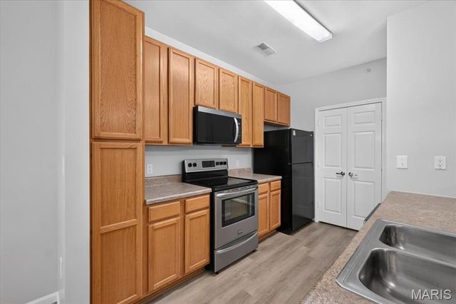 31 Kassebaum Lane 203, St Louis, MO 63129