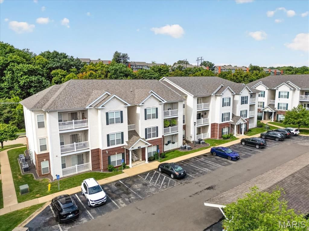 31 Kassebaum Lane 203, St Louis, MO 63129