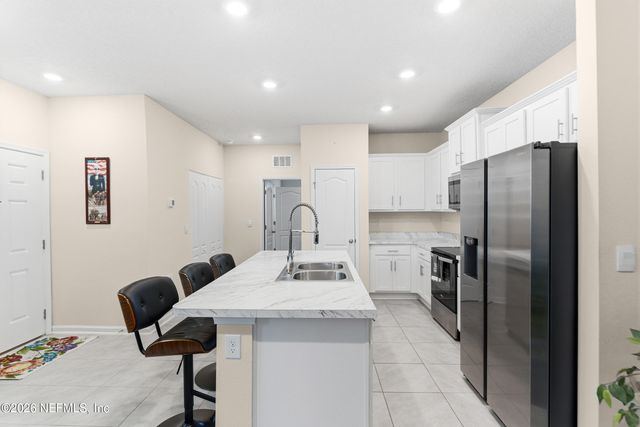 3964 VILLAGE VIEW Lane, Orange Park, FL 32065