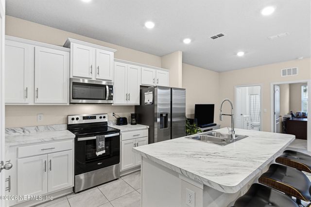 3964 VILLAGE VIEW Lane, Orange Park, FL 32065