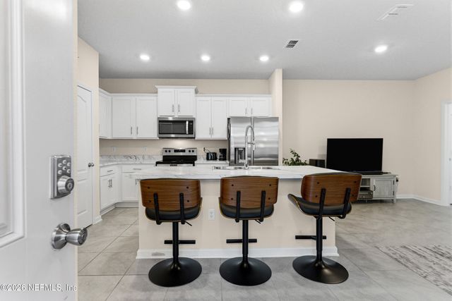 3964 VILLAGE VIEW Lane, Orange Park, FL 32065