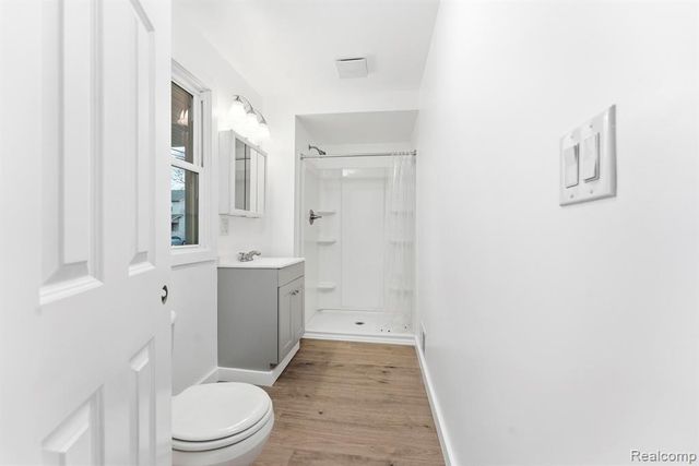 1710 Fort Park Boulevard, Lincoln Park, MI 48146